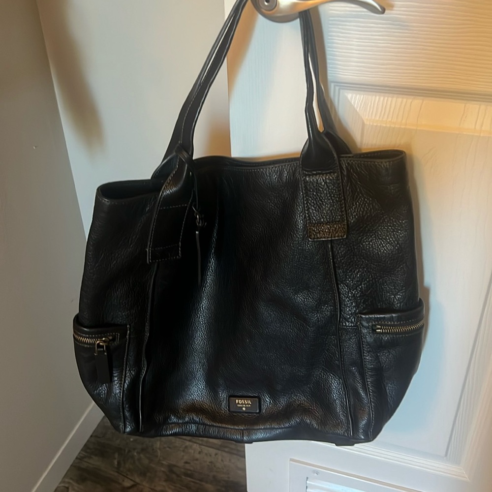 Fossil bag.. could be used as laptop bag or overnite bag. Extra large.